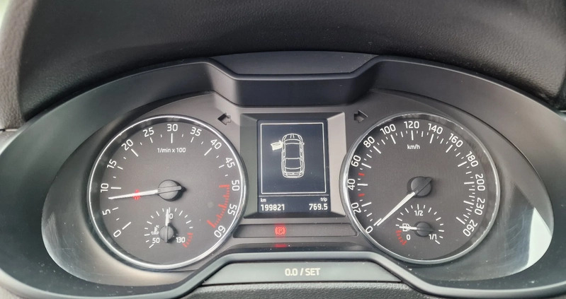 Skoda Octavia cena 36500 przebieg: 199000, rok produkcji 2015 z Moryń małe 667